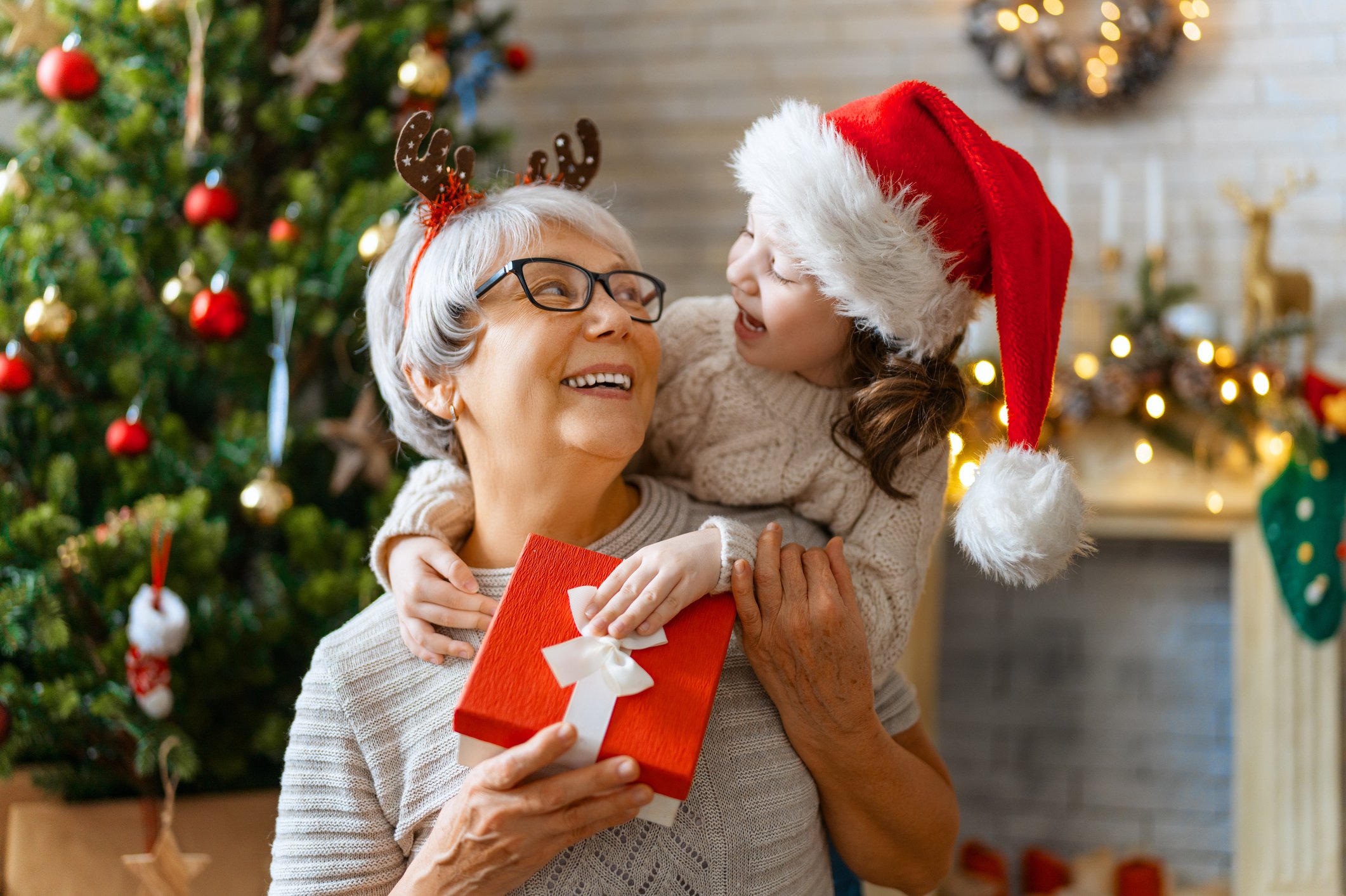 Best 2022 Holiday Gifts for Seniors
